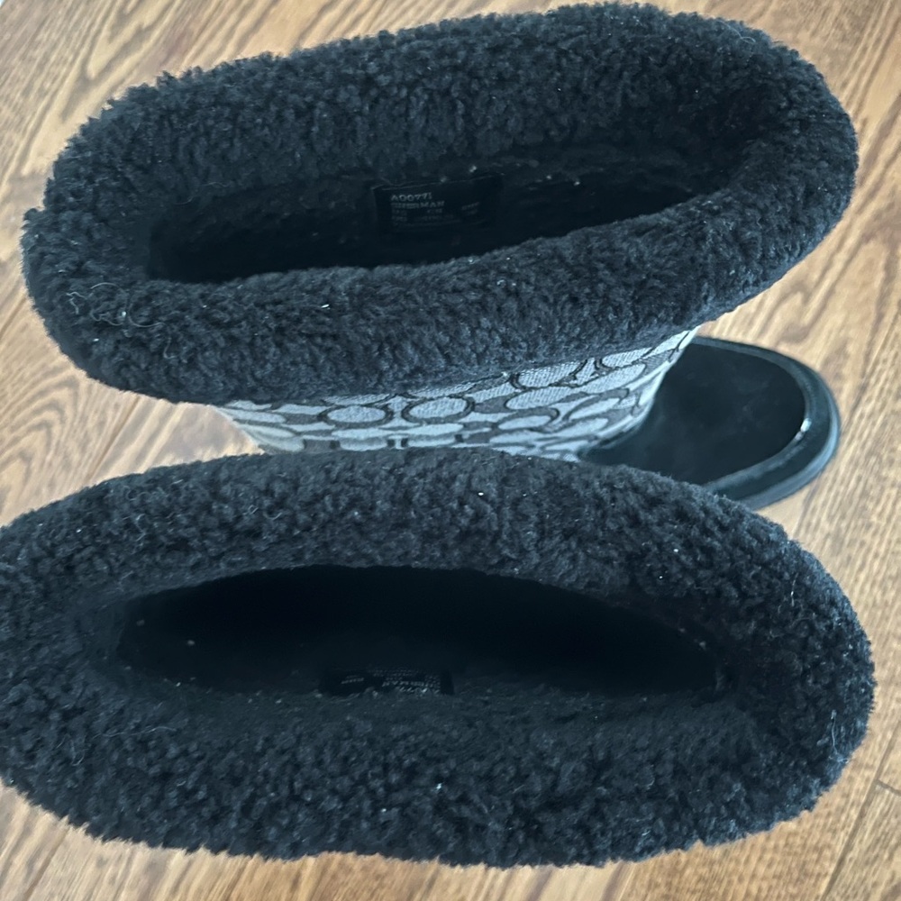 COACH Sherman winter boots quiet luxury - Picture 9 of 13